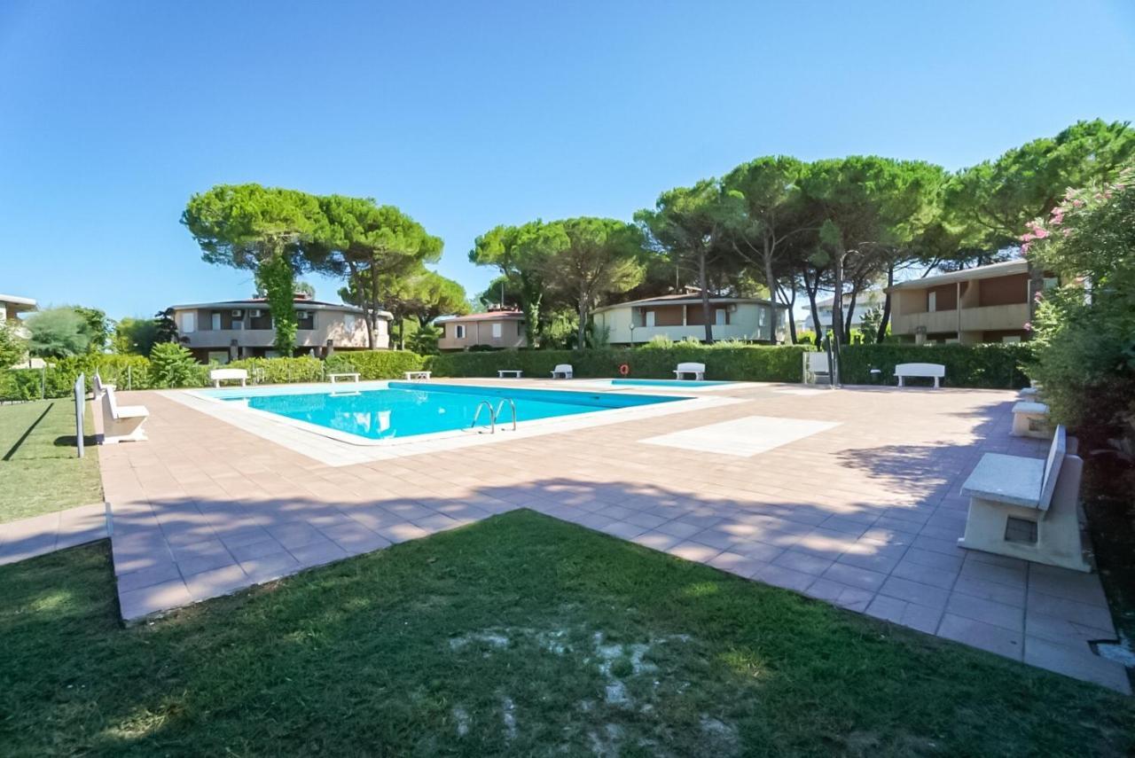Villaggio Tivoli Bibione Exterior foto
